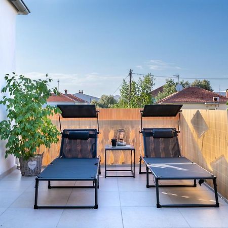 Apartment Paula With Private Jacuzzi And Parking- Near The Beach Zadar Extérieur photo