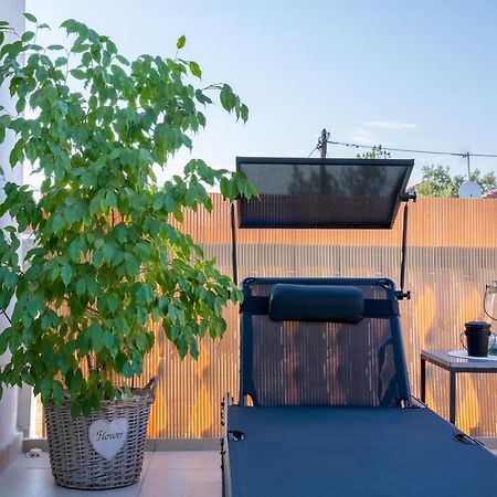 Apartment Paula With Private Jacuzzi And Parking- Near The Beach Zadar Extérieur photo