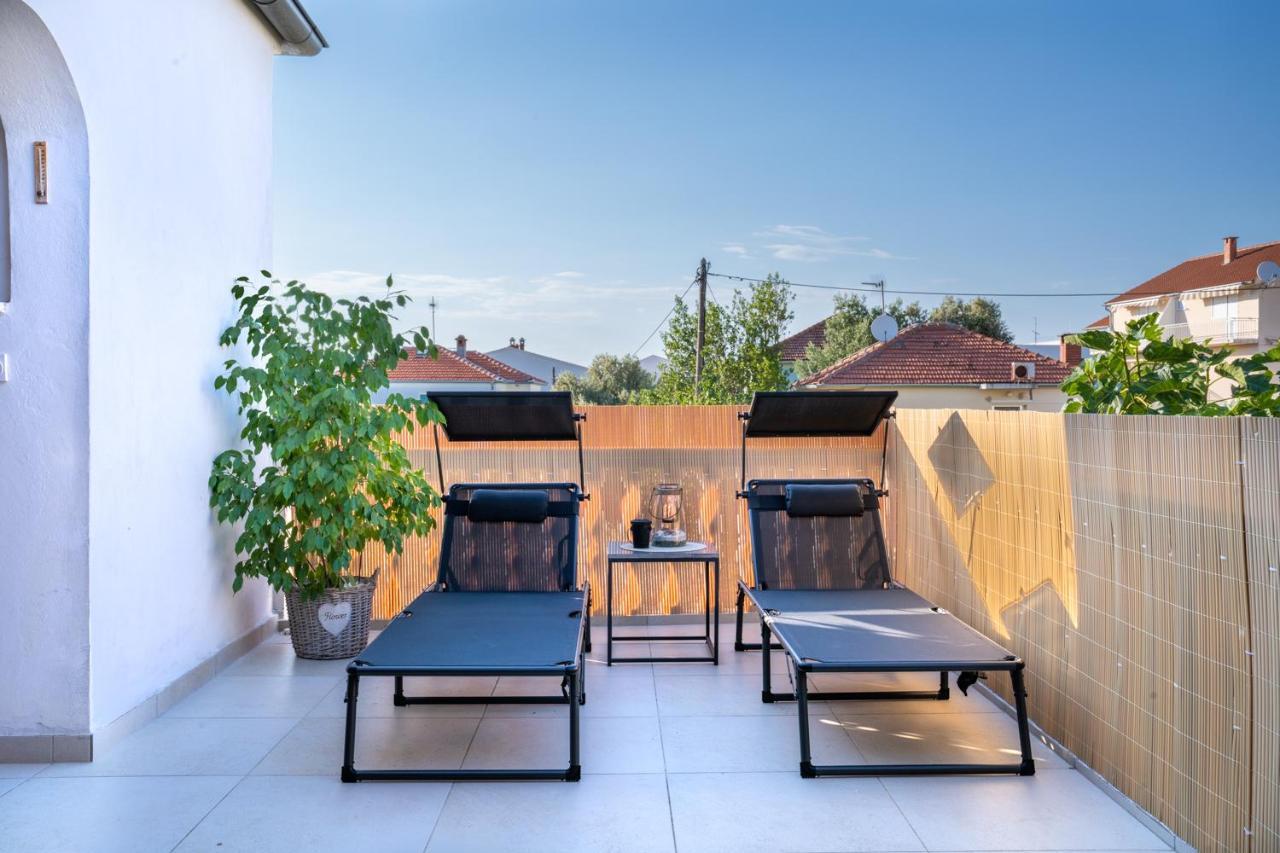 Apartment Paula With Private Jacuzzi And Parking- Near The Beach Zadar Extérieur photo