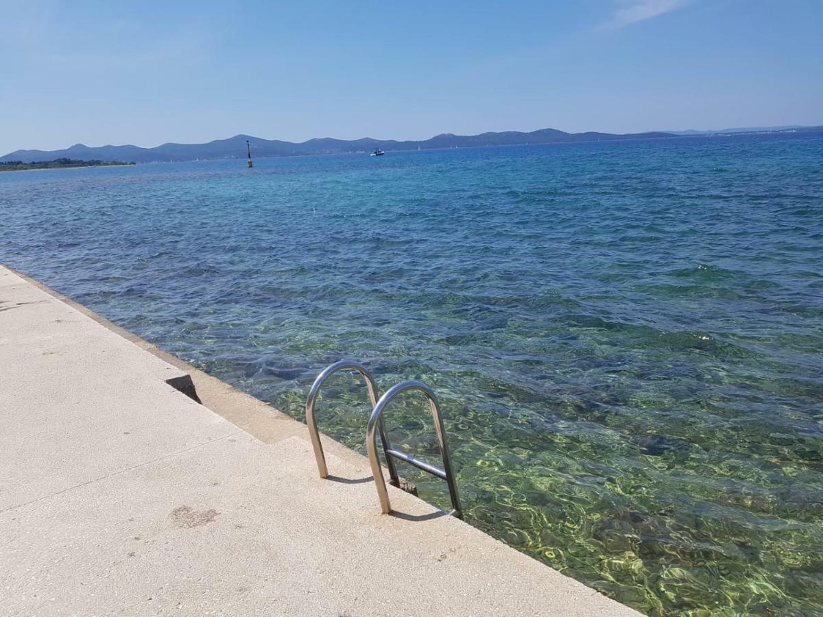 Apartment Paula With Private Jacuzzi And Parking- Near The Beach Zadar Extérieur photo